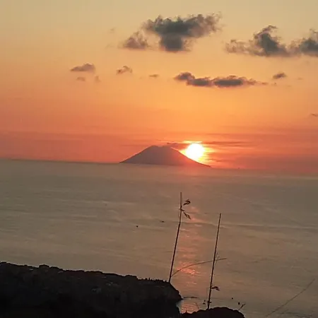 Sunset Villa *